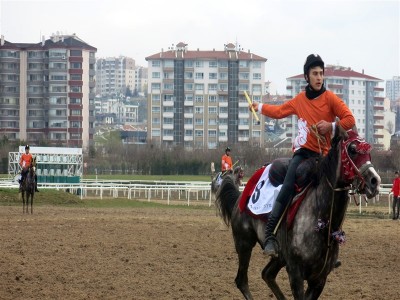 2018 yılından 2019 yılına ertelenen müsabakalara katılım sağlayan kulüplerin sporcu trasnferleri